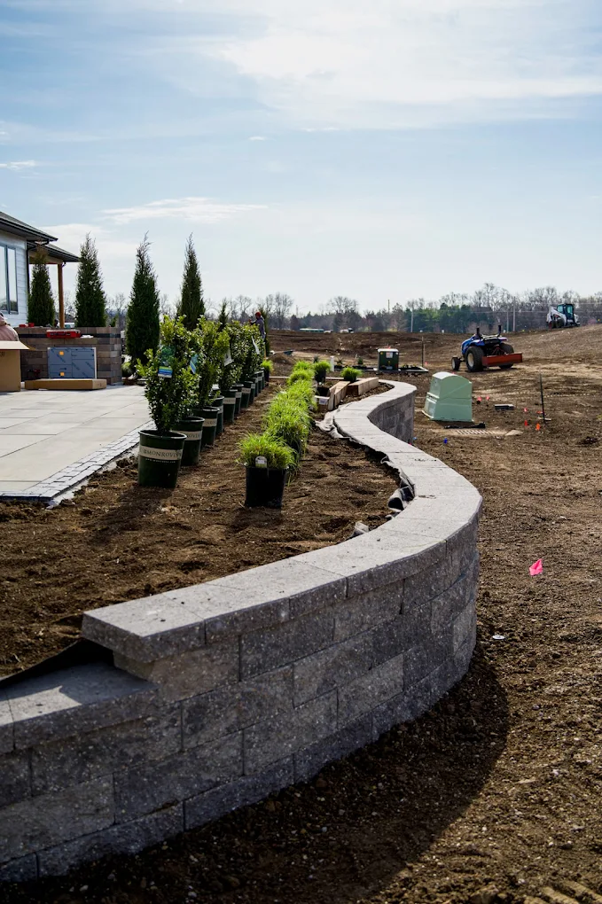 Retaining wall installation for commercial landscape